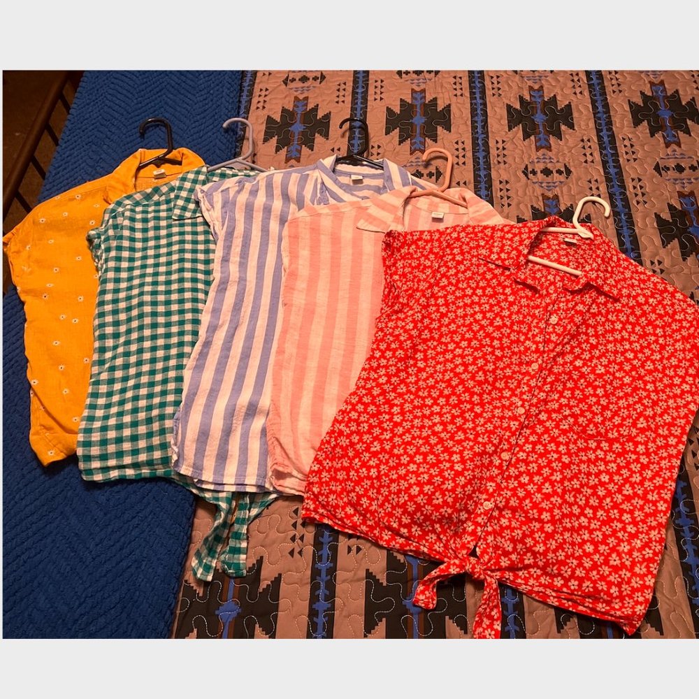 OLD NAVY Button Down, Tie Front, Linen Blend,  (Bundle of 5) Shirts – SMALL